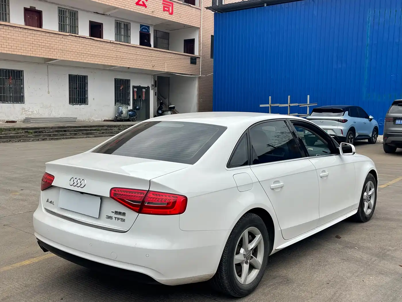 Audi A4L 2013 35 TFSI Automatic Standard фото 5