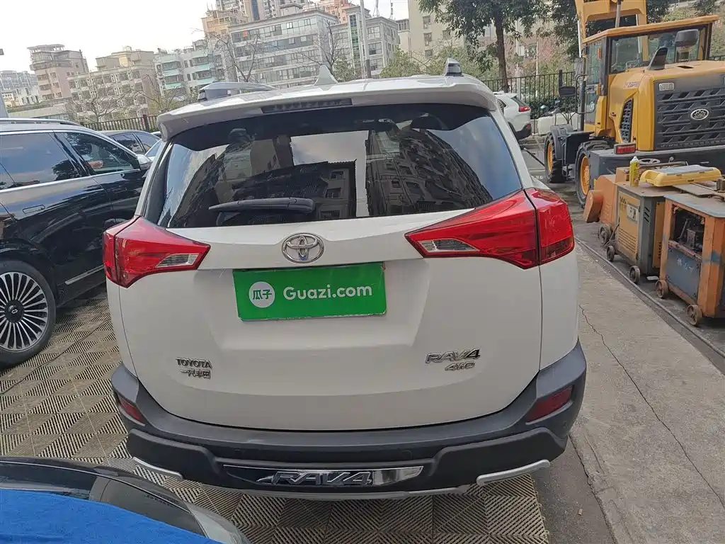 Toyota RAV4 Rongfang 2013 2.5L Auto 4WD Luxury фото 4