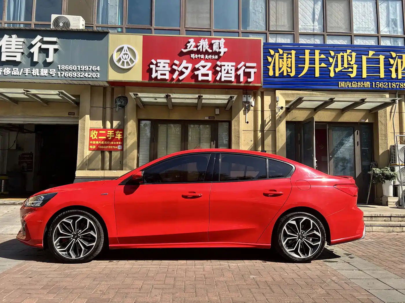 Фото 3 - Ford Focus