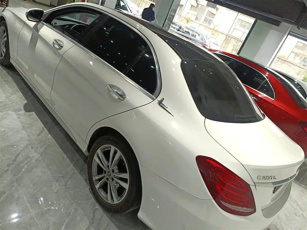Mercedes-Benz C-Class 2017 Facelift C 200 L Sport Edition фото 5