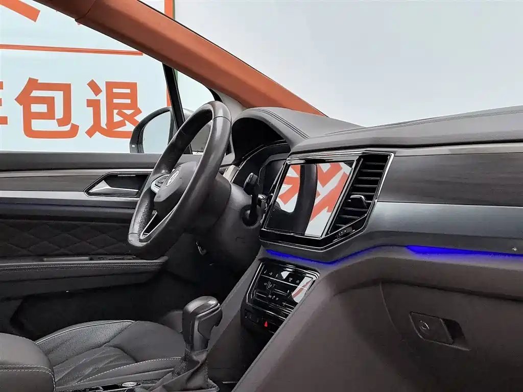 Volkswagen Viloran 2020 380TSI Premium фото 22