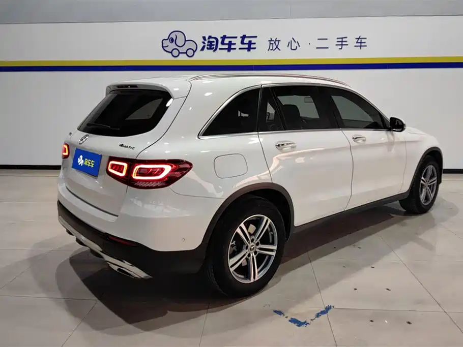Mercedes-Benz GLC 2021 GLC 260 L 4MATIC Sporty фото 3