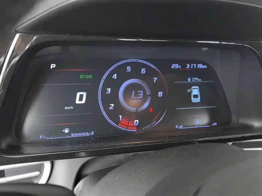Hyundai Elantra 2021 1.5L CVT GLX Elite Edition фото 14