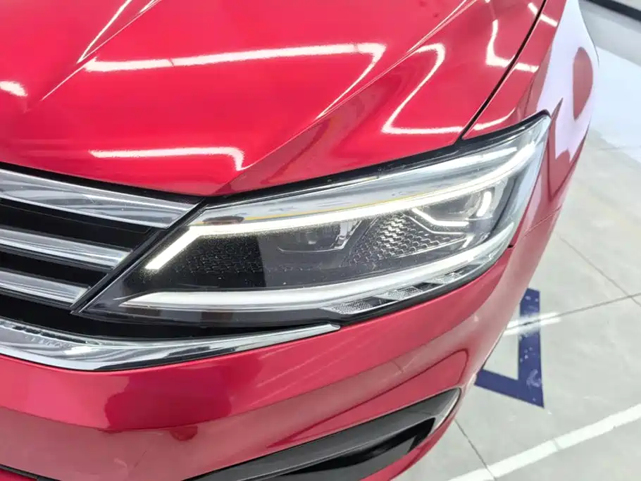 Photo 5 - Volkswagen Lamando