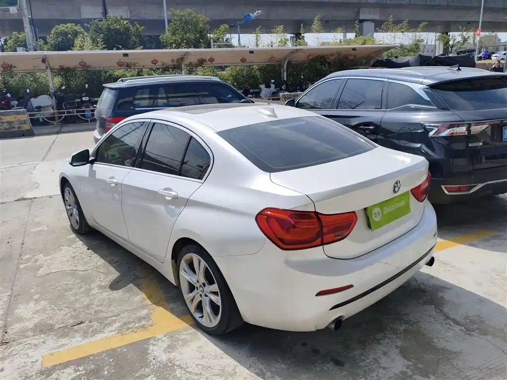 BMW 1 Series 2017 120i Design Package фото 5
