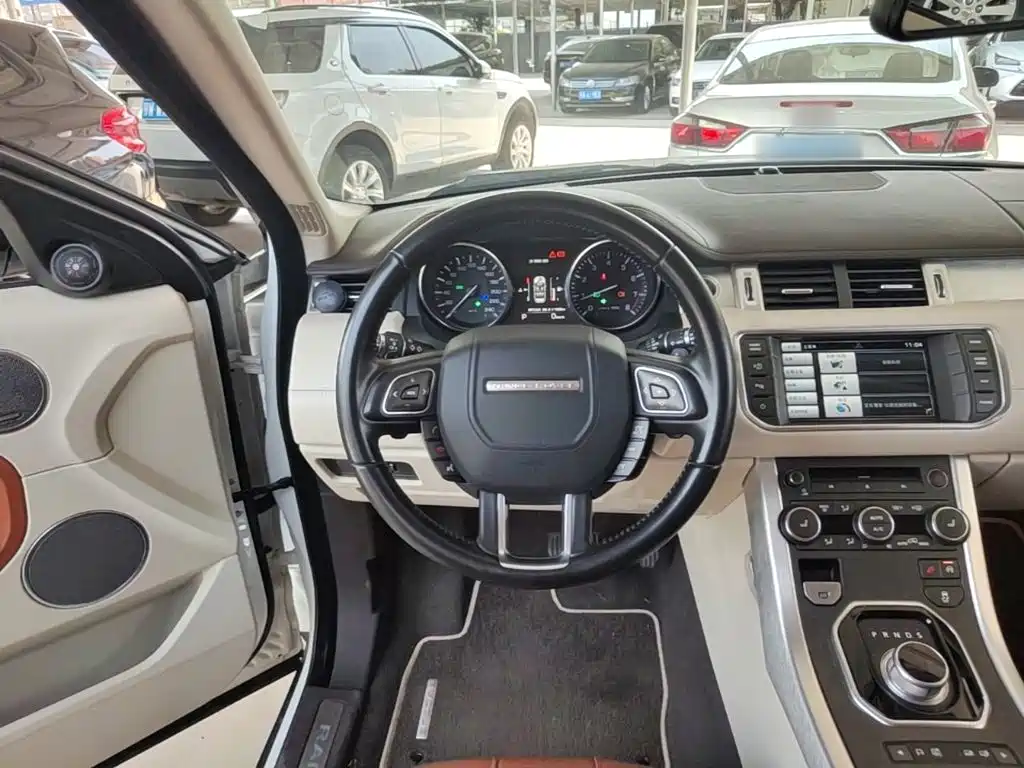 Land Rover Range Rover Evoque 2015 2015 2.0T 5-Door Dynamic Edition