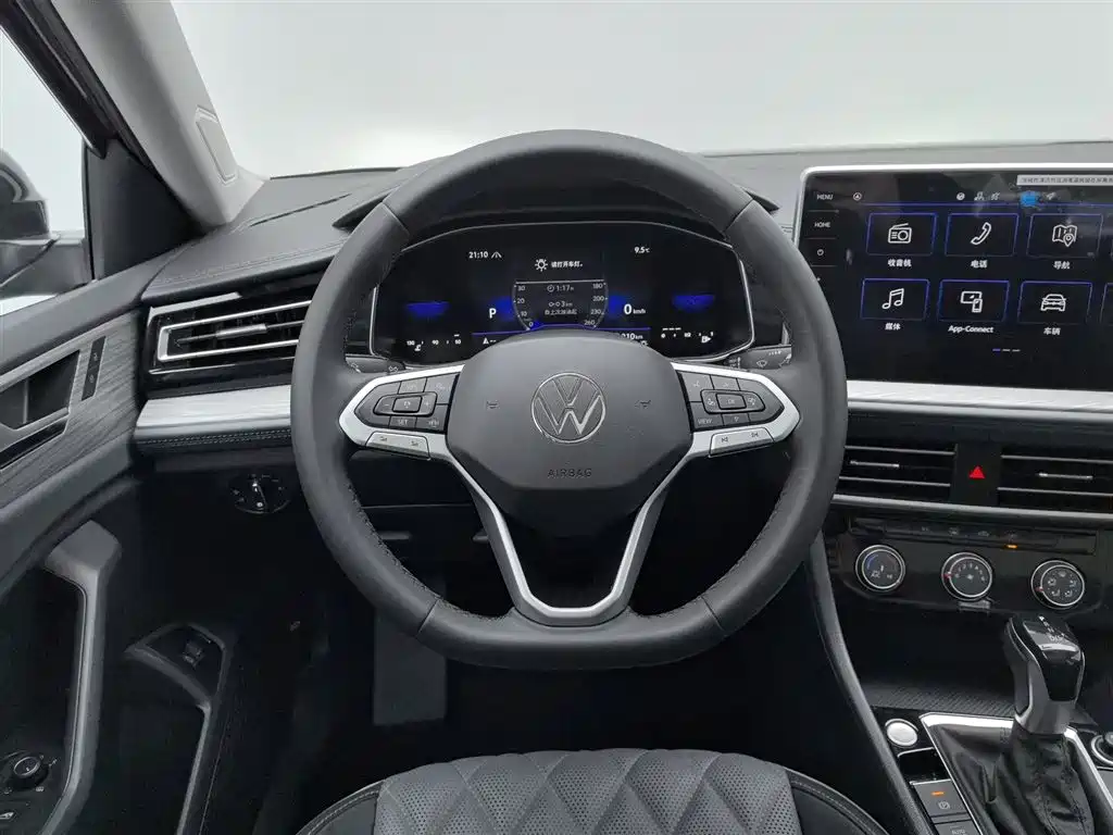 Volkswagen Sagitar 2025 Model Year 3rd Facelift 300TSI DSG Surpassing Edition фото 11