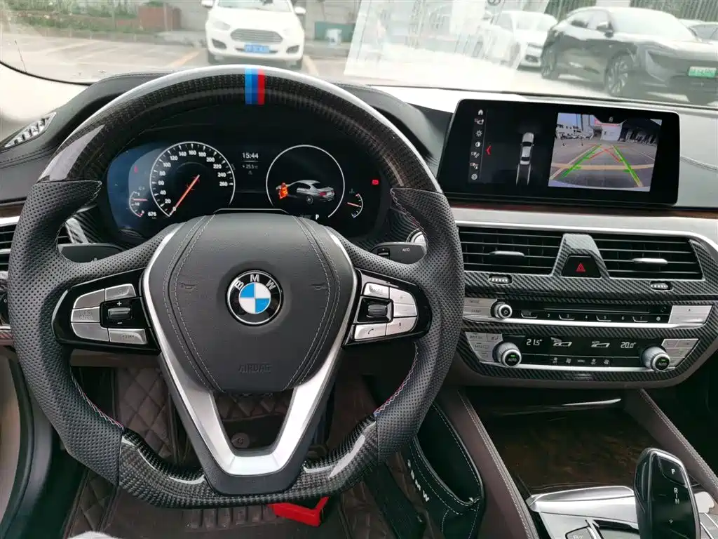 BMW 5 Series 2019 525Li Luxury Package фото 6