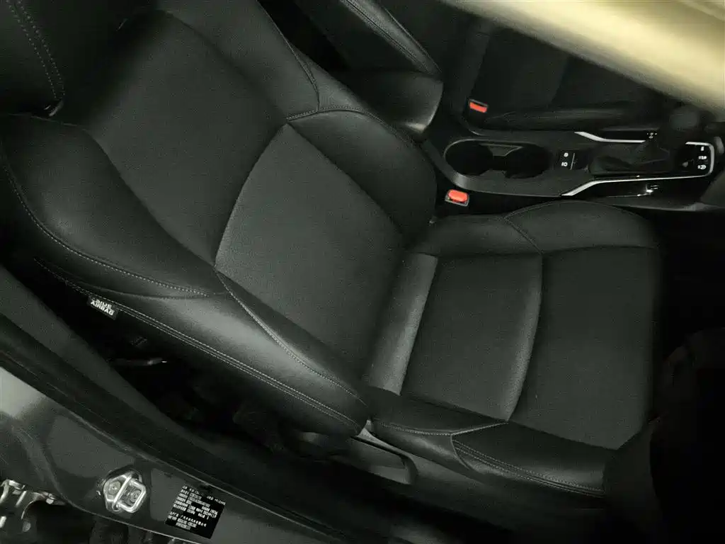 Toyota Frontlander 2024 2.0L CVT Elite Edition фото 25