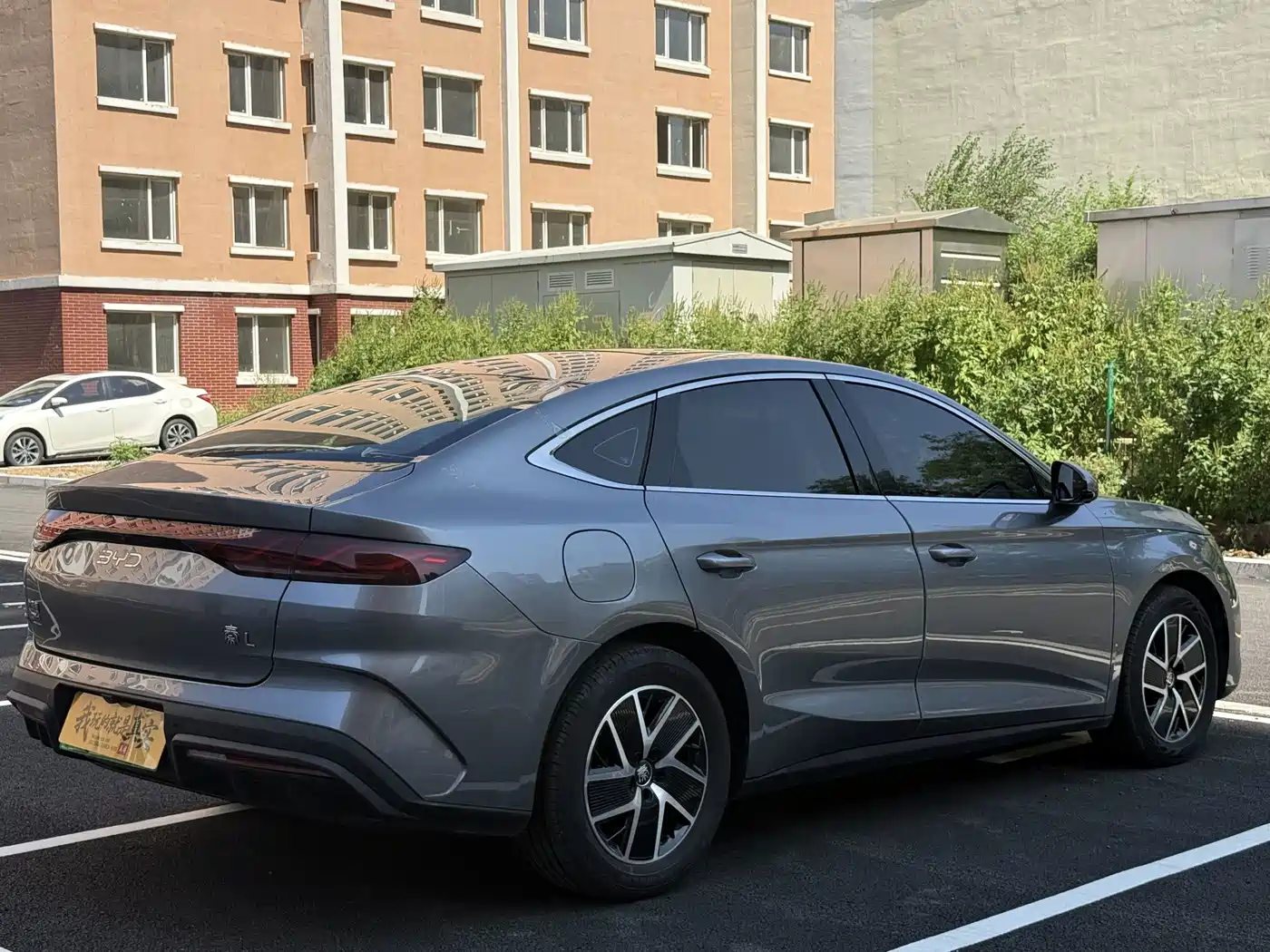 Фото 9 - BYD Qin L