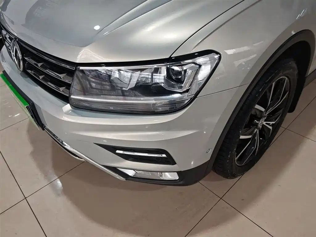 Volkswagen Tiguan L 2019 Facelift 330TSI Auto 2WD Smart Luxury China VI фото 24
