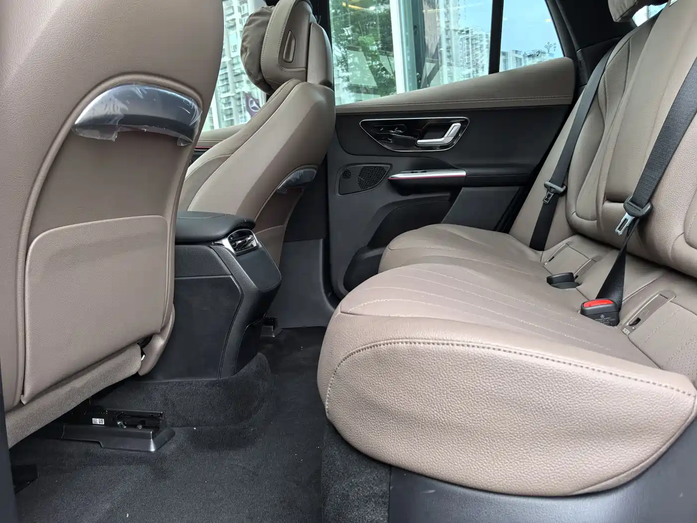 Mercedes-Benz EQE SUV 2024 500 4MATIC Luxury Edition фото 10