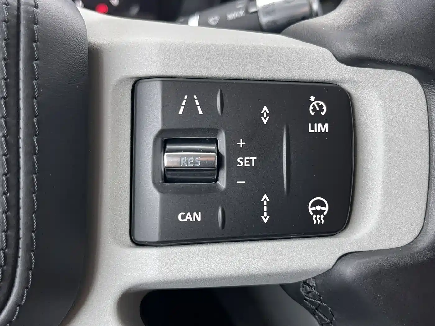 Land Rover Defender 2021 2022 110 P400 Dark Special Edition