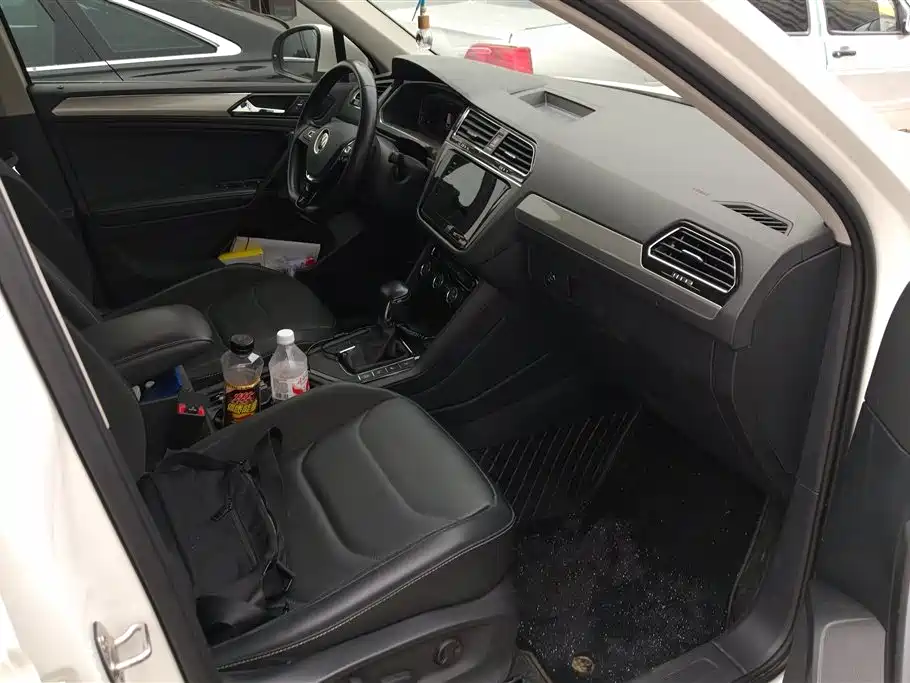Volkswagen Tiguan L 2021 330TSI Automatic 2WD Smart фото 8