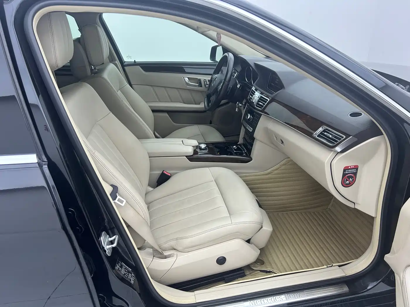 Mercedes-Benz E-Class 2014 E 260 L Luxury Class фото 13