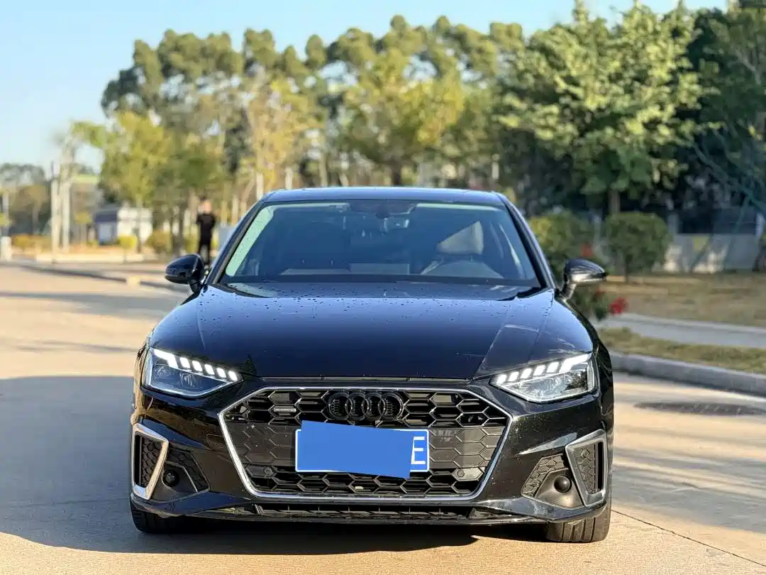Audi A4L 2020 40 TFSI Luxury Dynamic фото 2