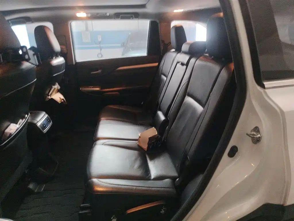 Toyota Highlander 2017 2.0T 4WD Premium 7-Seater фото 15