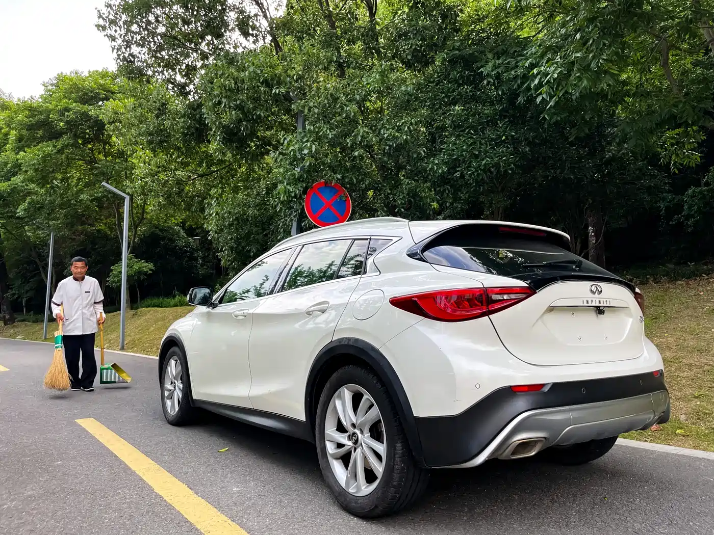 Infiniti QX30 2017 2017 1.6T 2WD Fashion Edition
