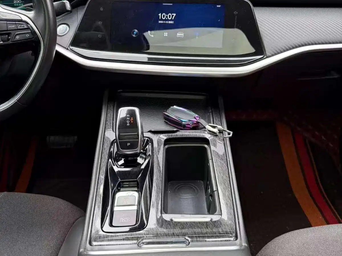 DONGFENG YI HYUN MAX