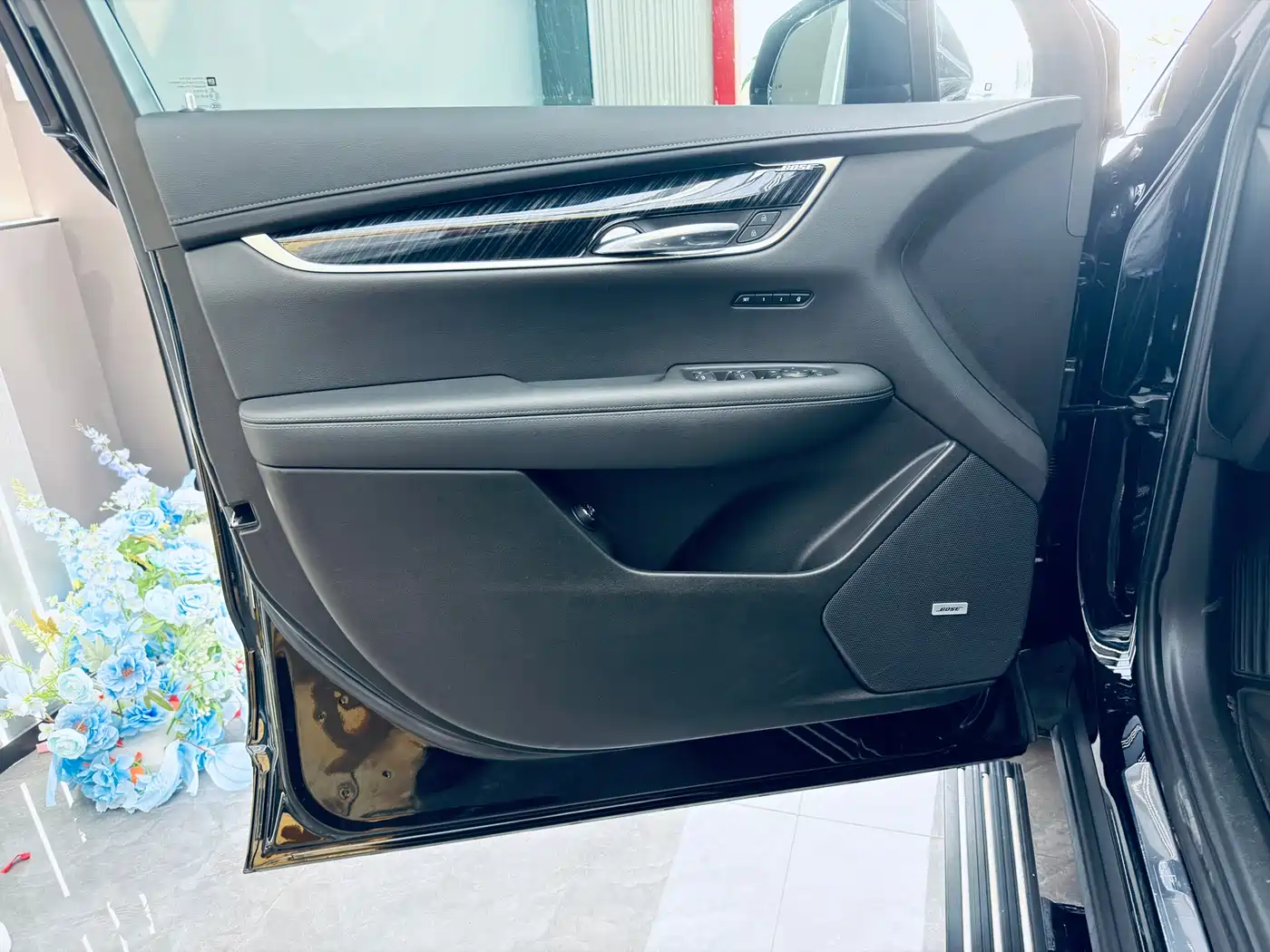 Фото 6 - Cadillac XT6
