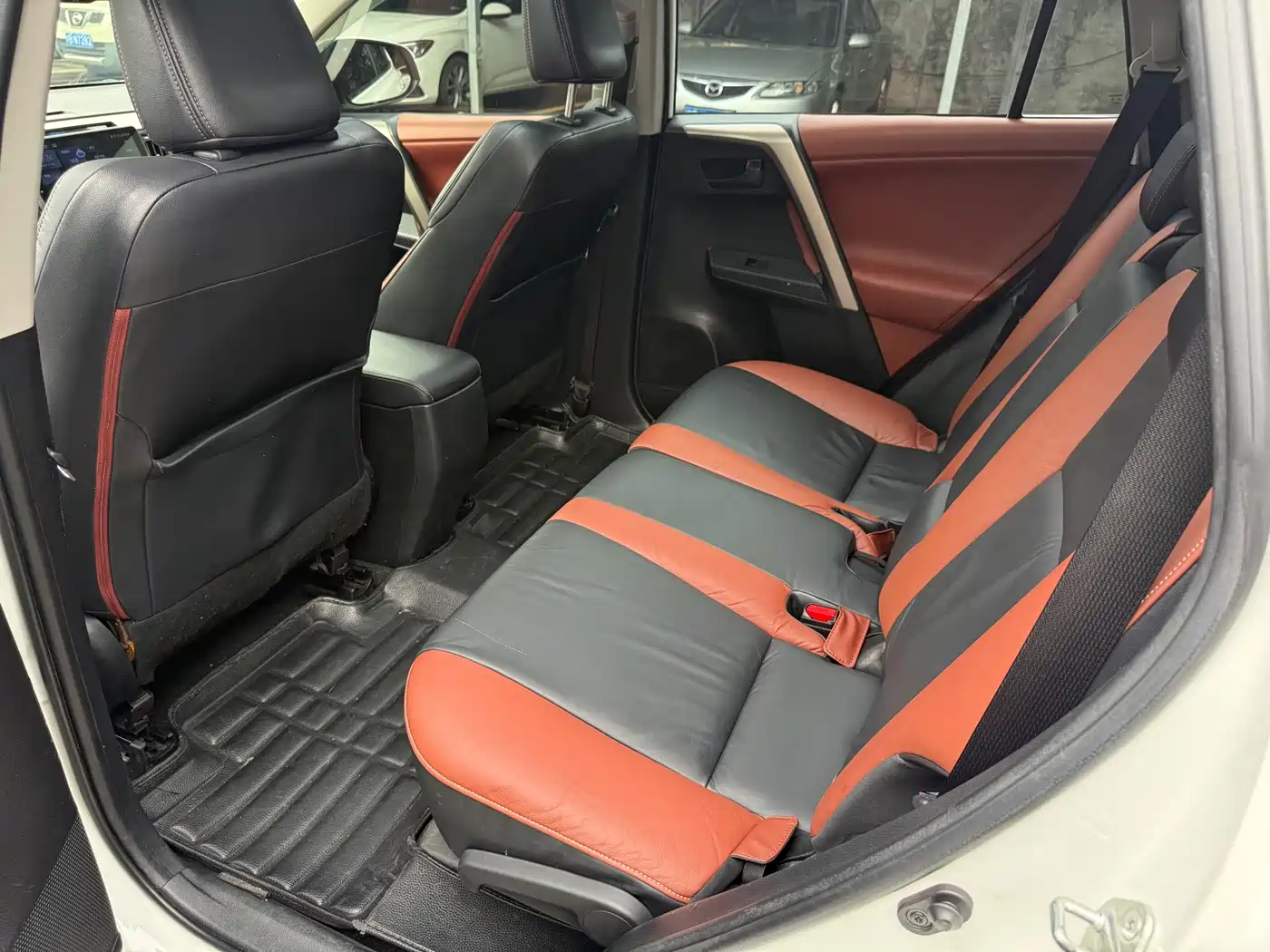 Toyota RAV4 Rongfang 2013 2.5L Auto 4WD Elite фото 8