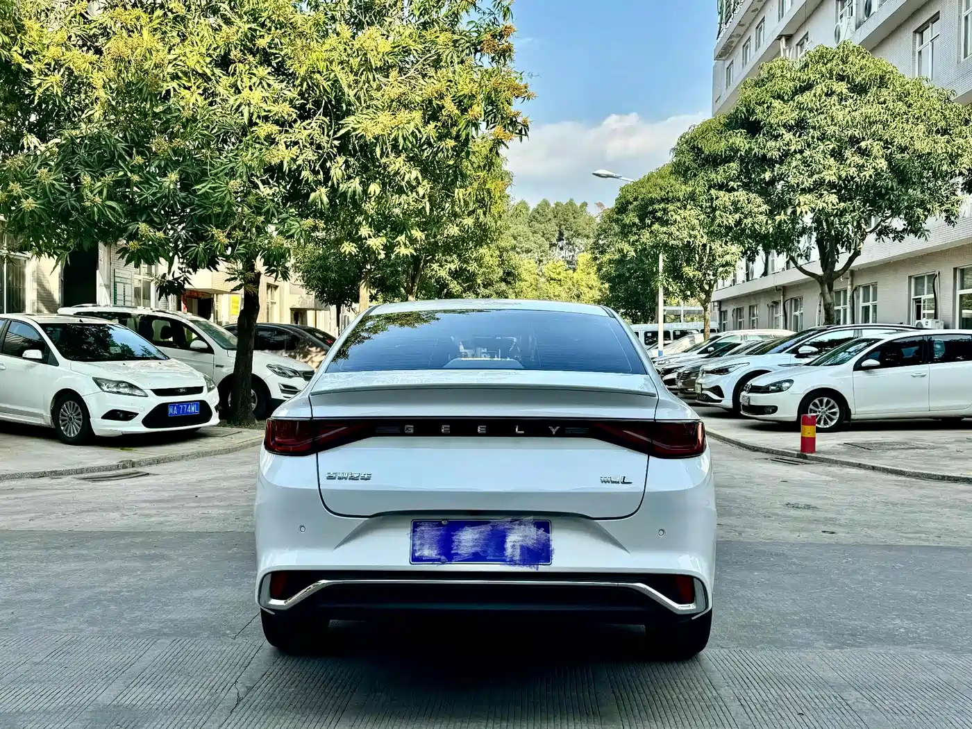 Geely Emgrand L 2022 2022 1.4T CVT Flagship