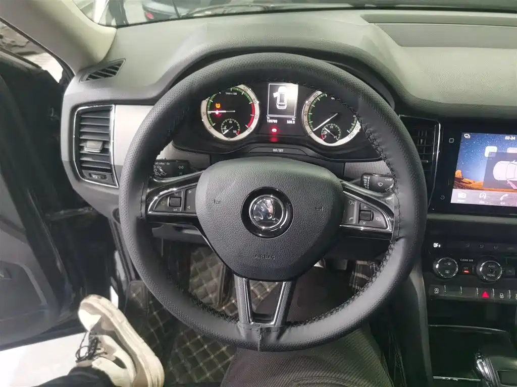 Škoda Kodiaq 2018 TSI330 5-seat FWD Luxury фото 7