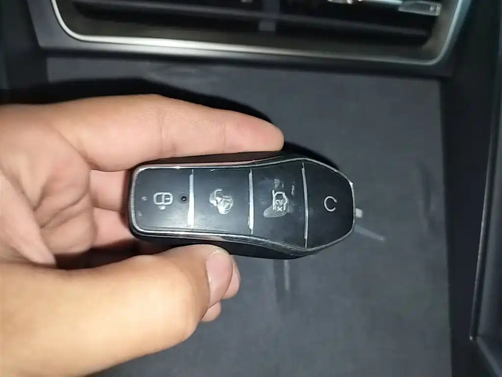 BYD Qin L 2025 DM-i Smart Drive Edition 120KM Surpassing фото 9