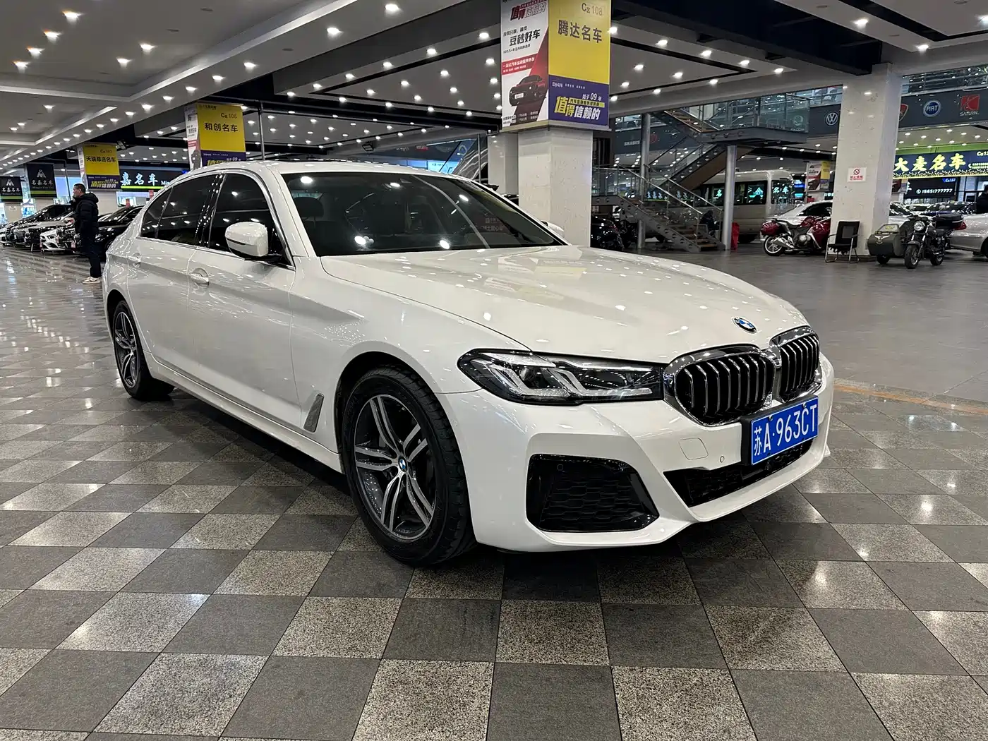 BMW 5-SERIES