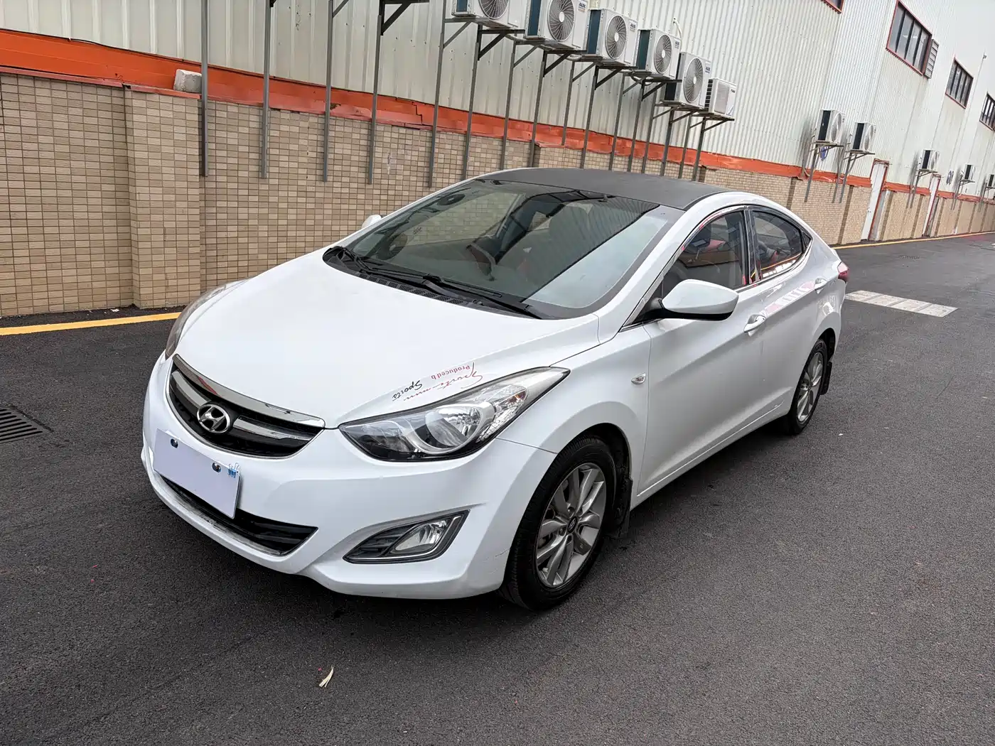 Hyundai Langdong 2015 1.6L Auto Trend