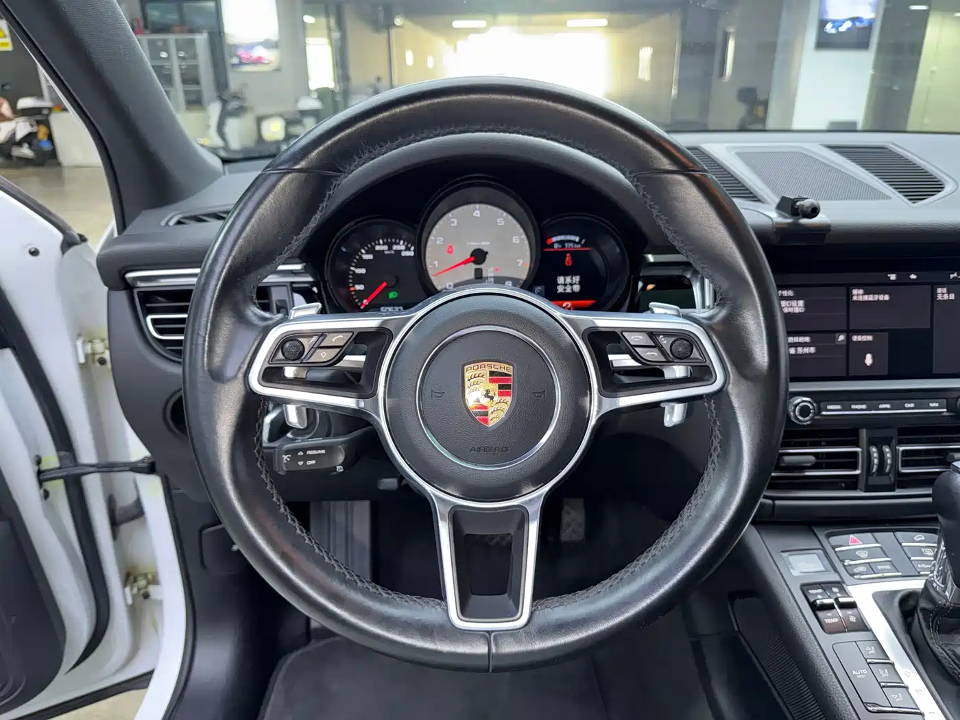 Porsche Macan 2018 Macan S 3.0T фото 6