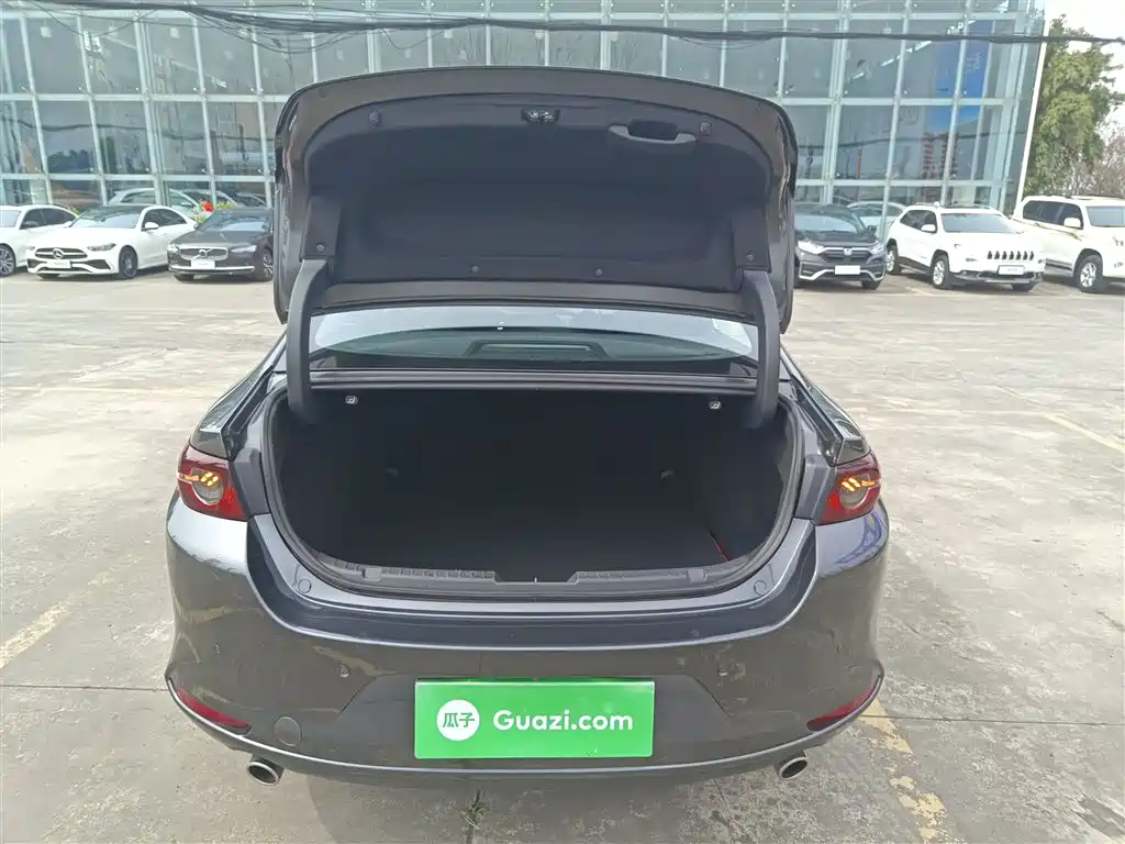 MAZDA 3 ANGKESAILA