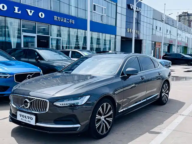 Volvo S90 2023 B5 Intelligent Vision Luxury Edition — фото 1