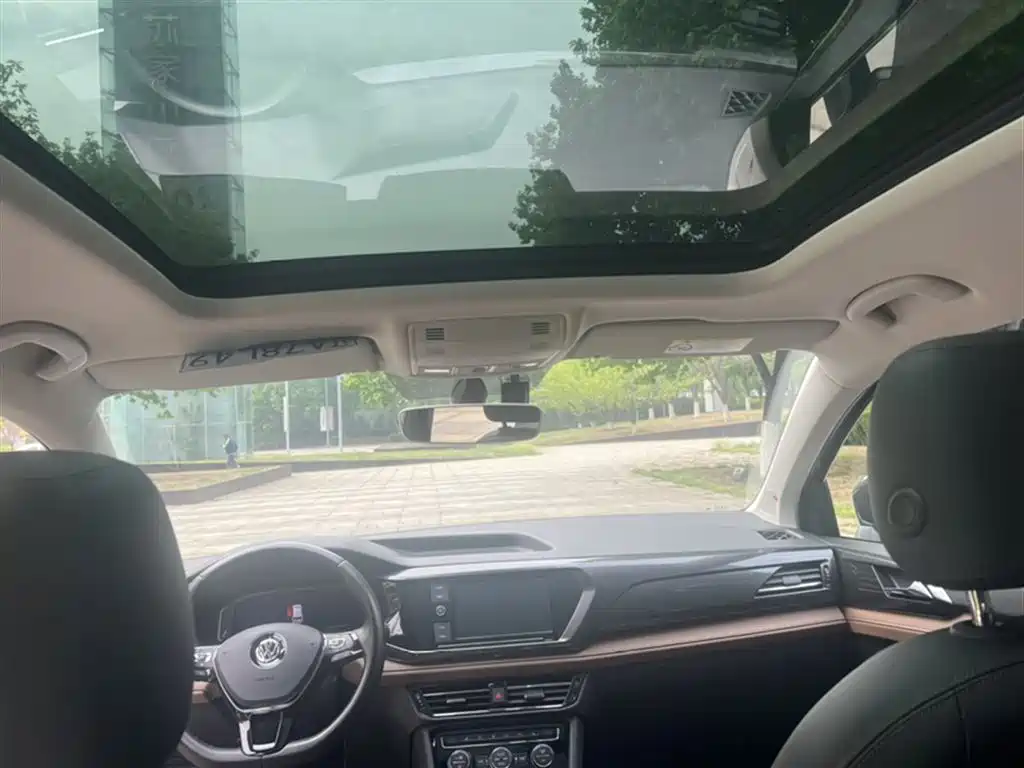 Volkswagen Tharu 2019 Model 330TSI 4WD Flagship Edition China VI фото 8