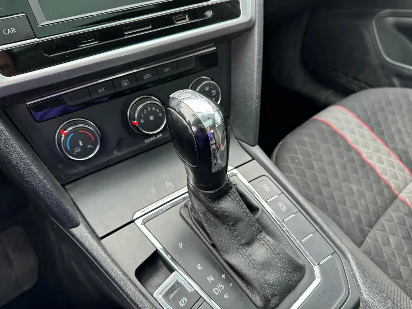 Volkswagen Lamando 2019 230TSI DSG Fashion Edition China VI фото 17