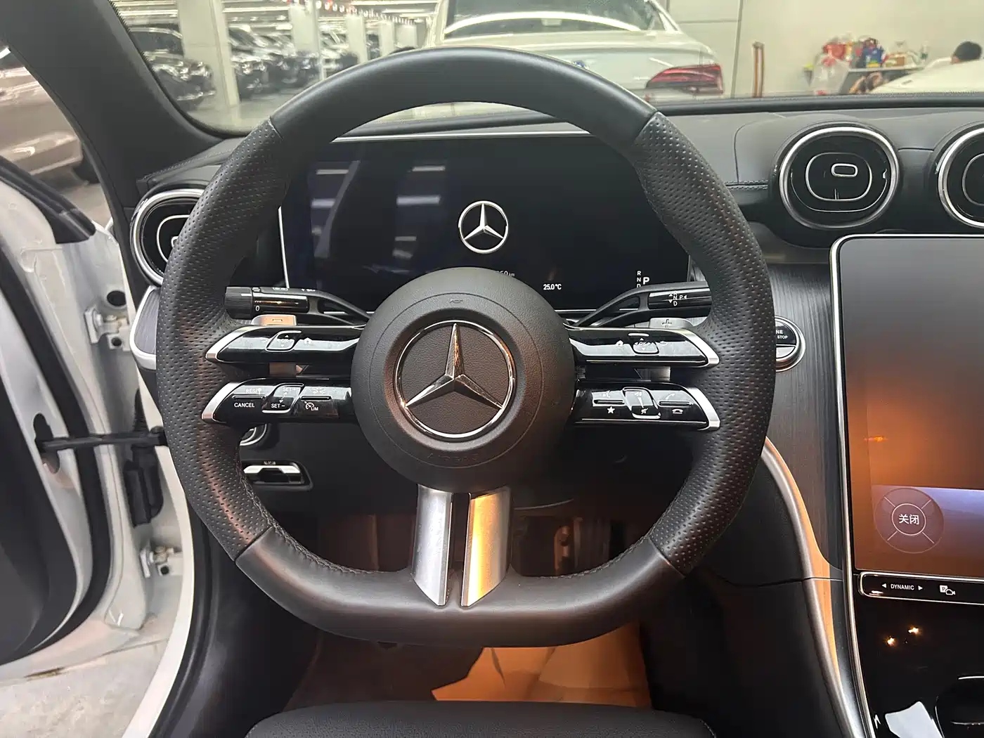 Mercedes-Benz C-Class 2023 C 200 L Sport фото 4