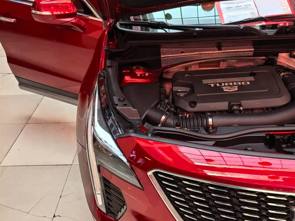 Cadillac XT4 2021 28T FWD Luxury Edition фото 23