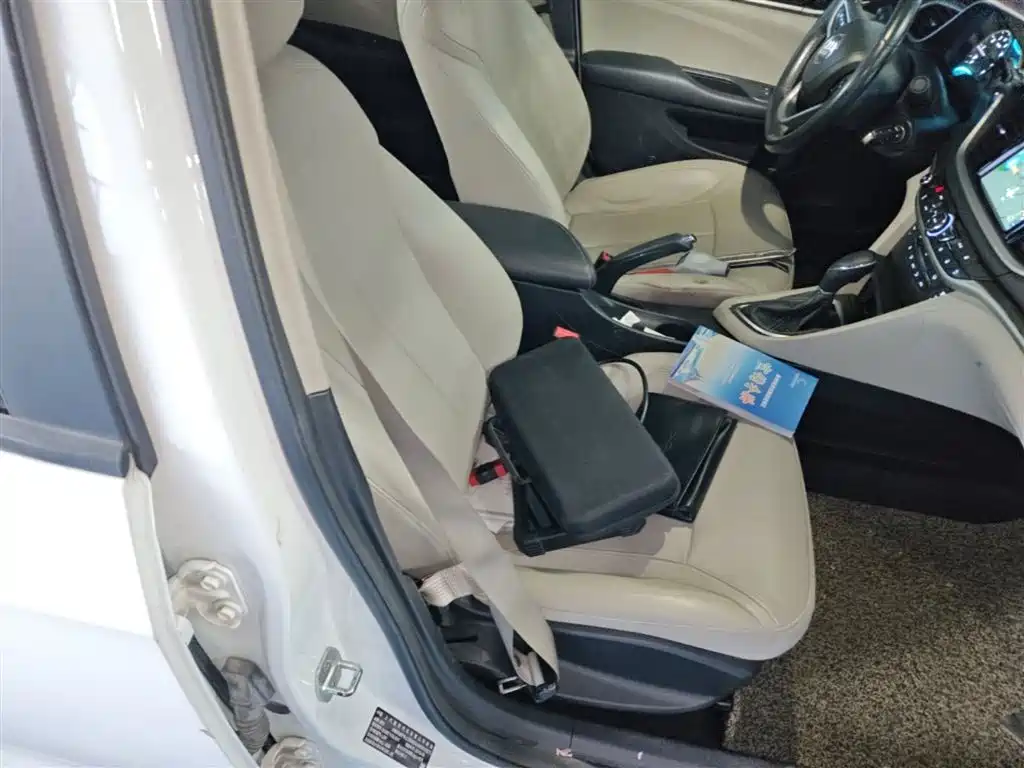 Buick Excelle 2019 15T DCT Connected Elite Type China VI фото 25