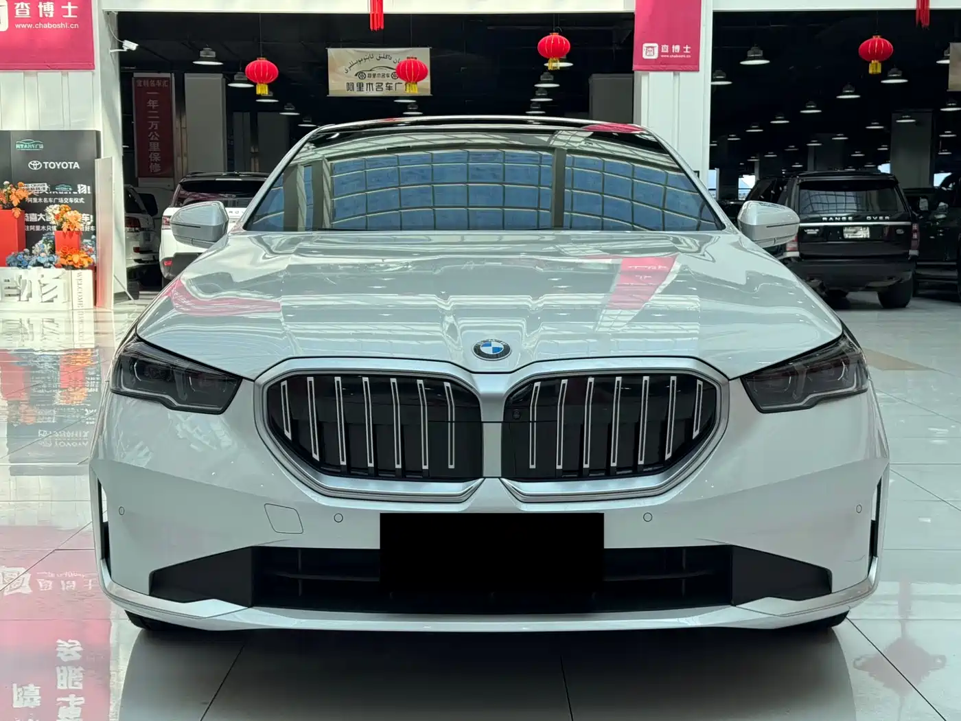 BMW 5 Series 2024 530Li Leading M Sport Package фото 2