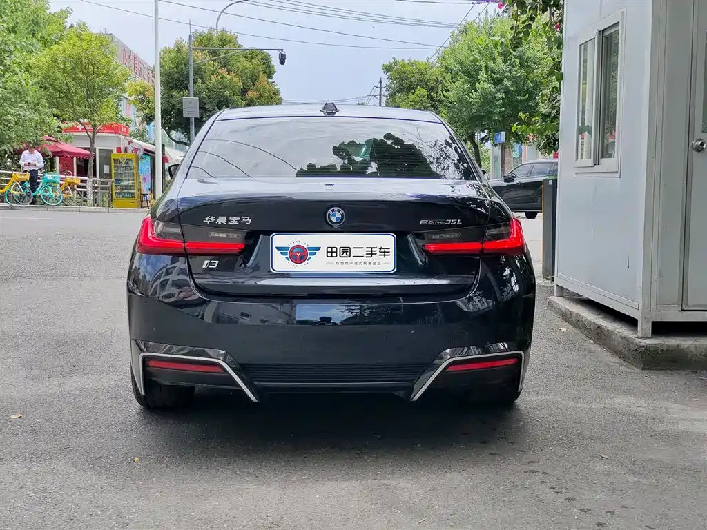 BMW i3 2024 eDrive 35 L фото 5