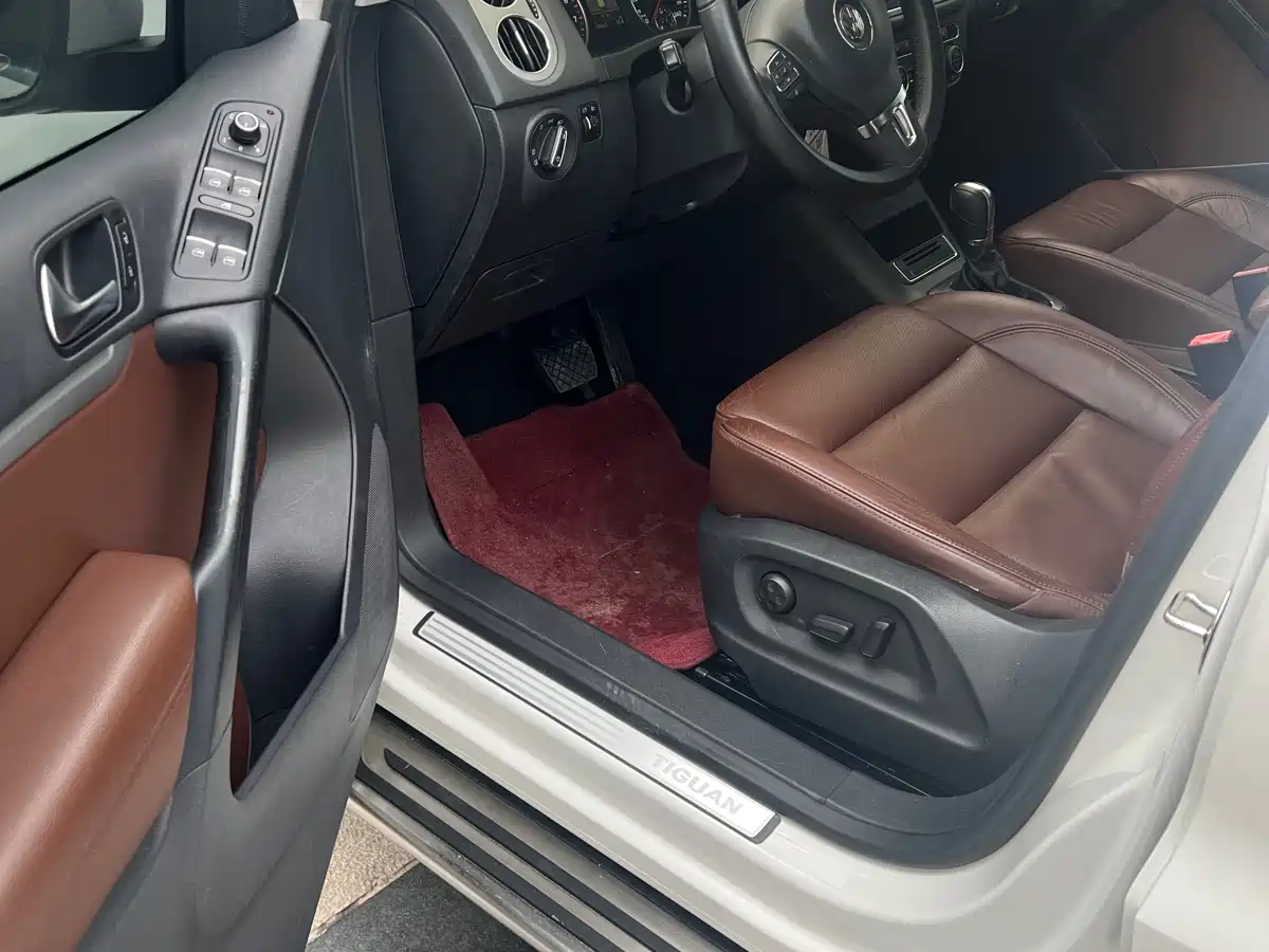 Volkswagen Tiguan 2013 1.8TSI Auto 4WD Luxury фото 4