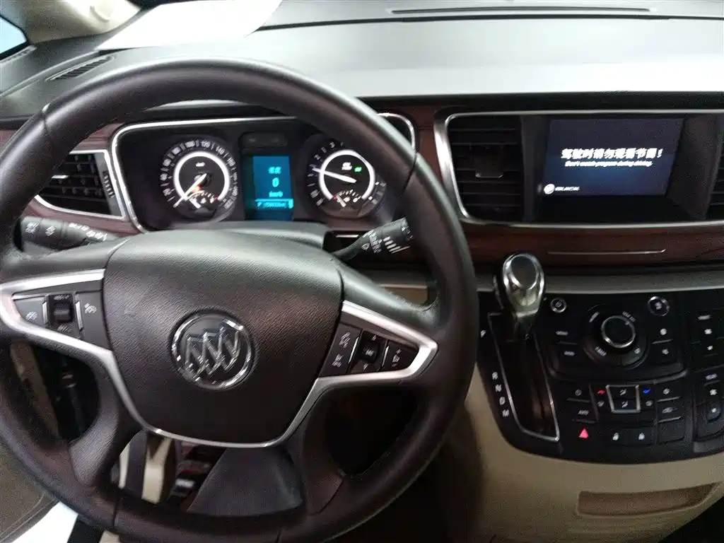 Buick GL8 2017 25S Luxury China V фото 7