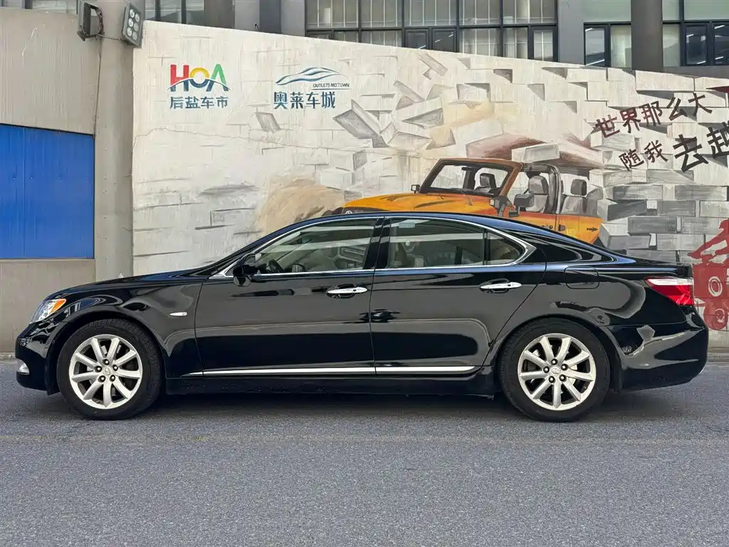 Lexus LS 2006 460L фото 3