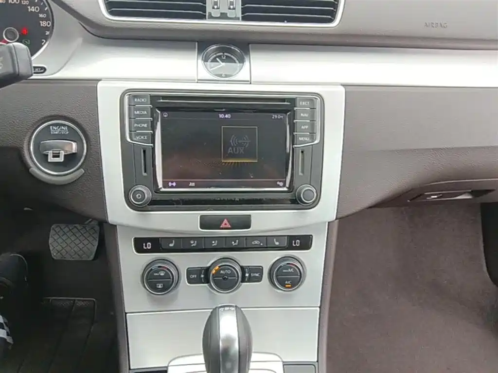 Volkswagen FAW-Volkswagen CC 2018 1.8TSI Luxury фото 13
