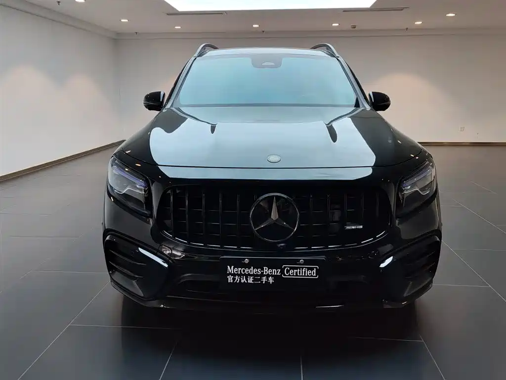 MERCEDES-BENZ GLB AMG