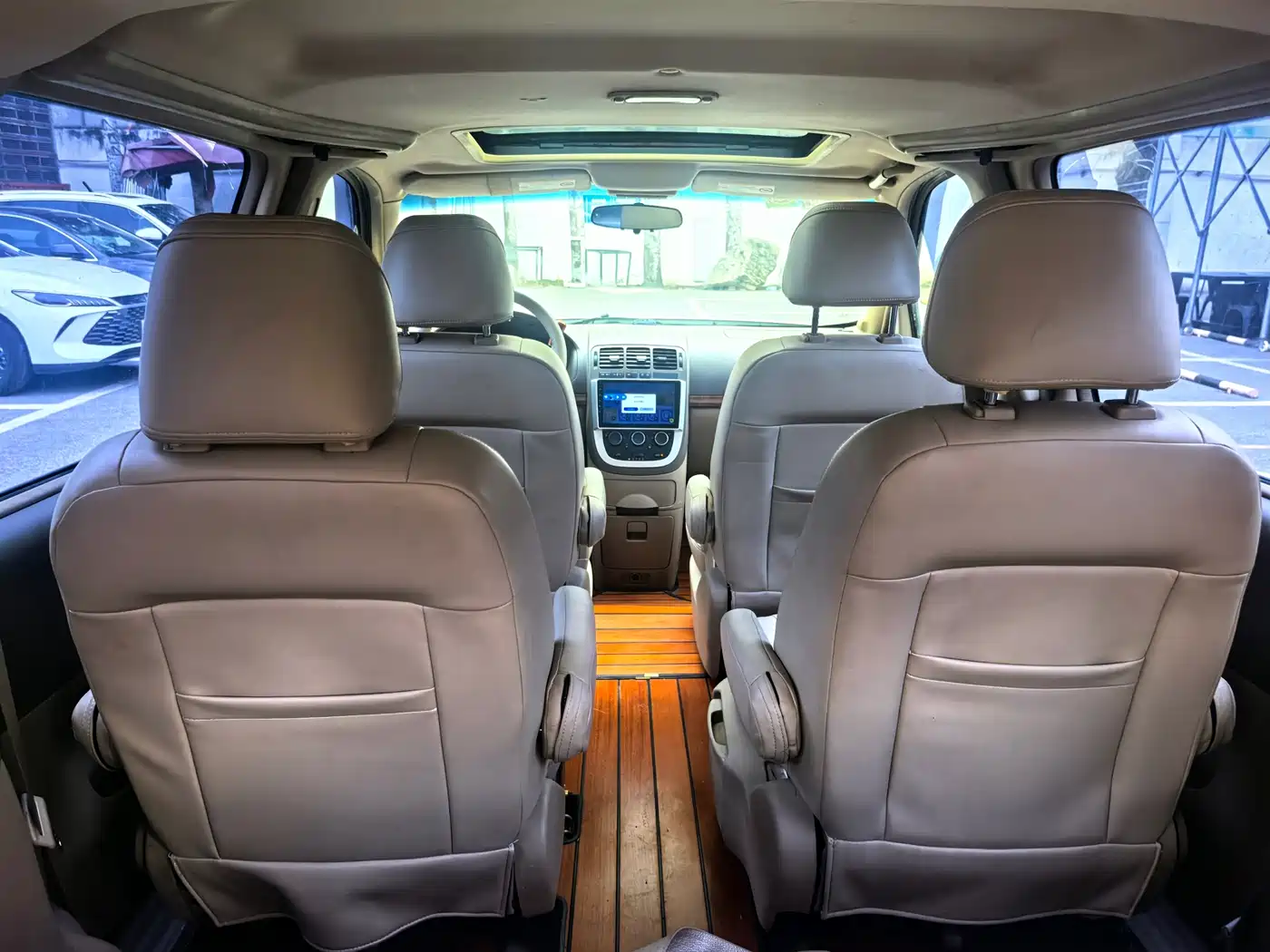 Buick GL8 2011 2.4L LT Executive Edition фото 10