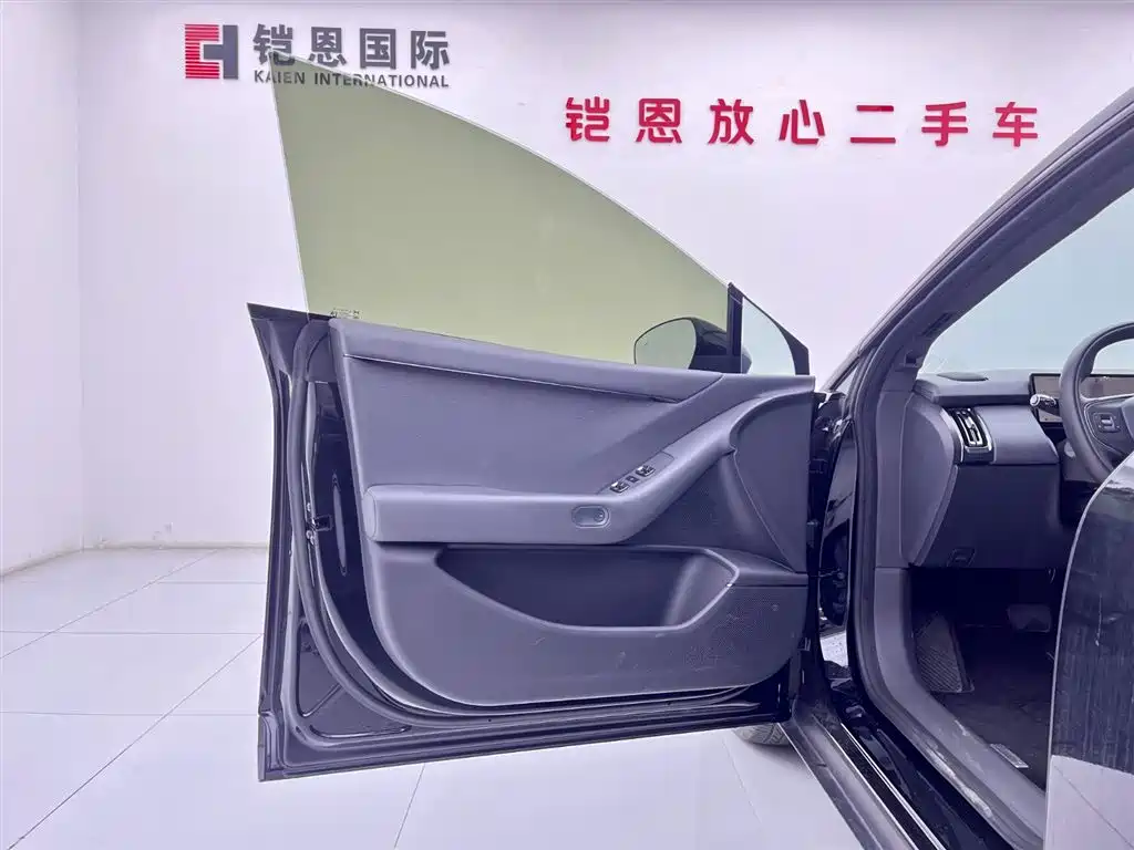 XPeng P7+ 2024 Long Range Max фото 30