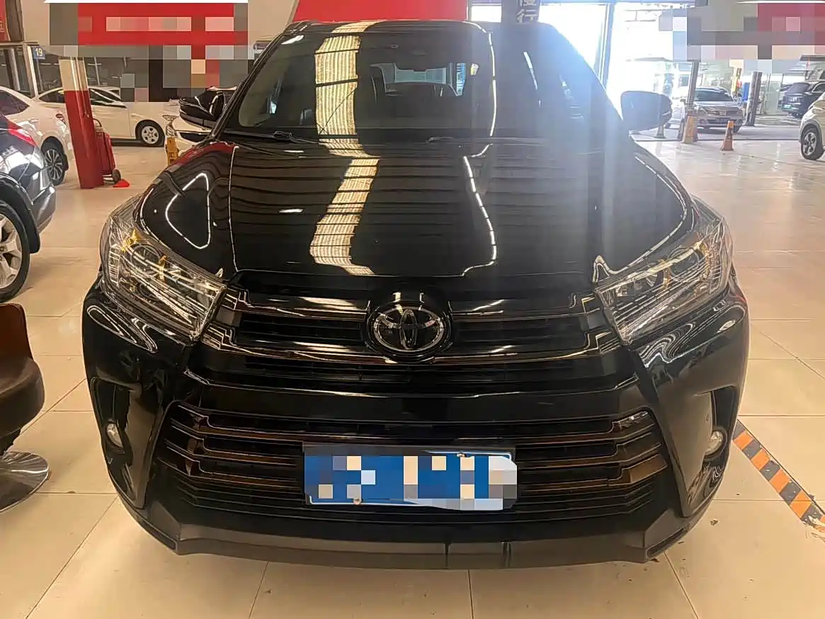 Toyota Highlander 2021 2.0T AWD Knight 7-Seater фото 2