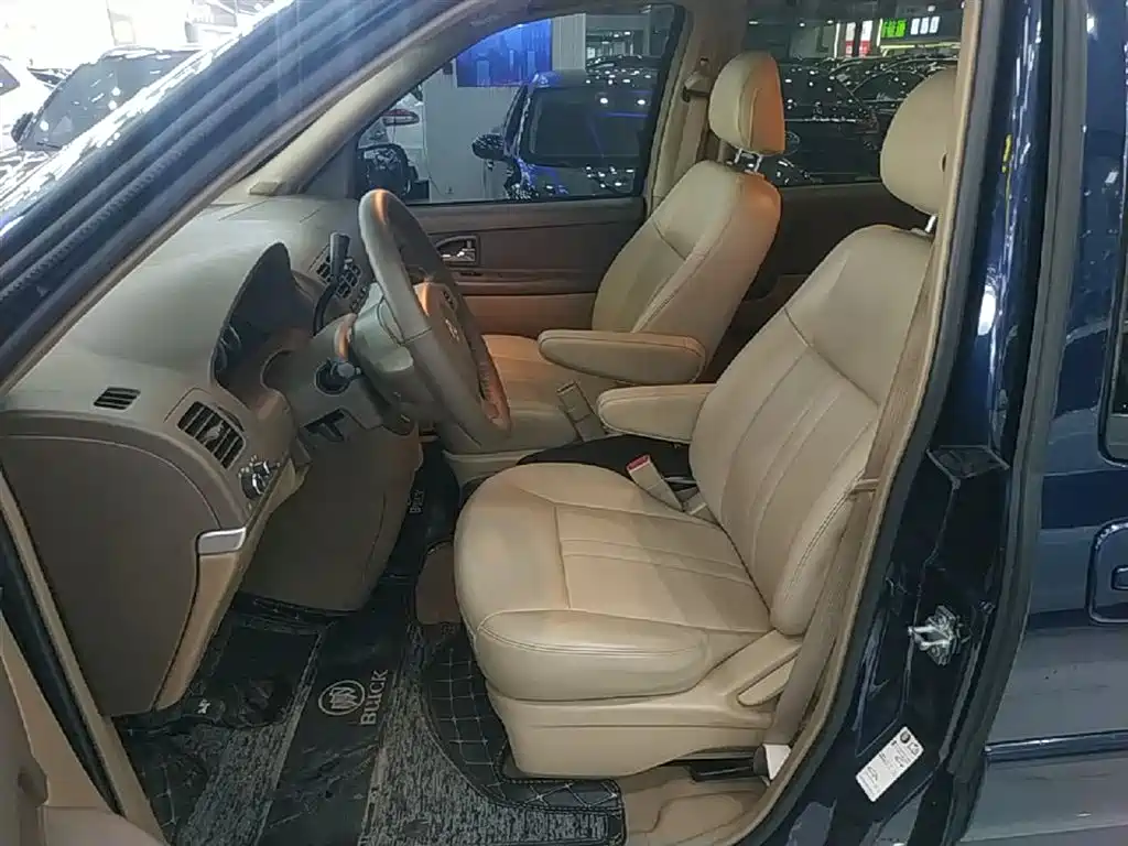 Buick GL8 2014 2.4L Classic Edition фото 15