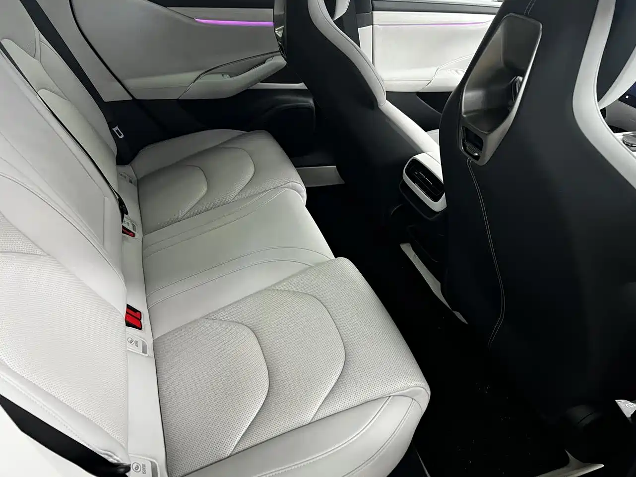 Xiaomi Auto Xiaomi SU7 2024 AWD Max Founder's Edition фото 18